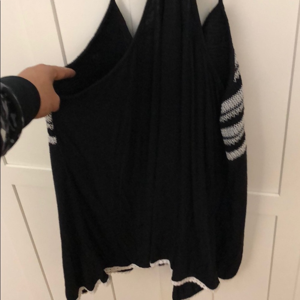 Maurice’s sleeveless top - Picture 4 of 4